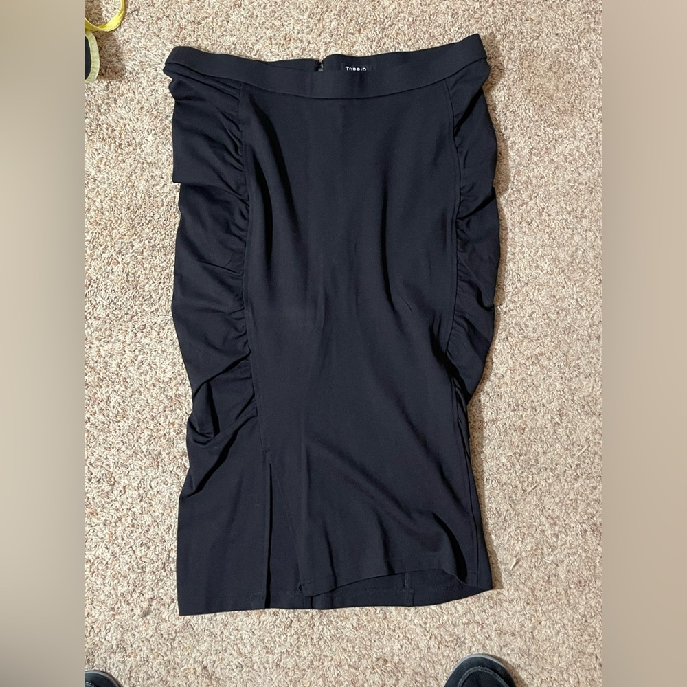 Torrid bodycon stretch black skirt size 1